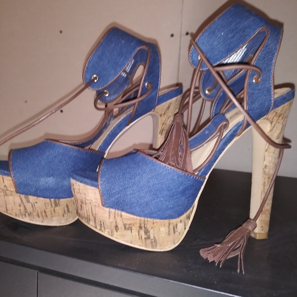 Boots/heels - Picture 5 of 5